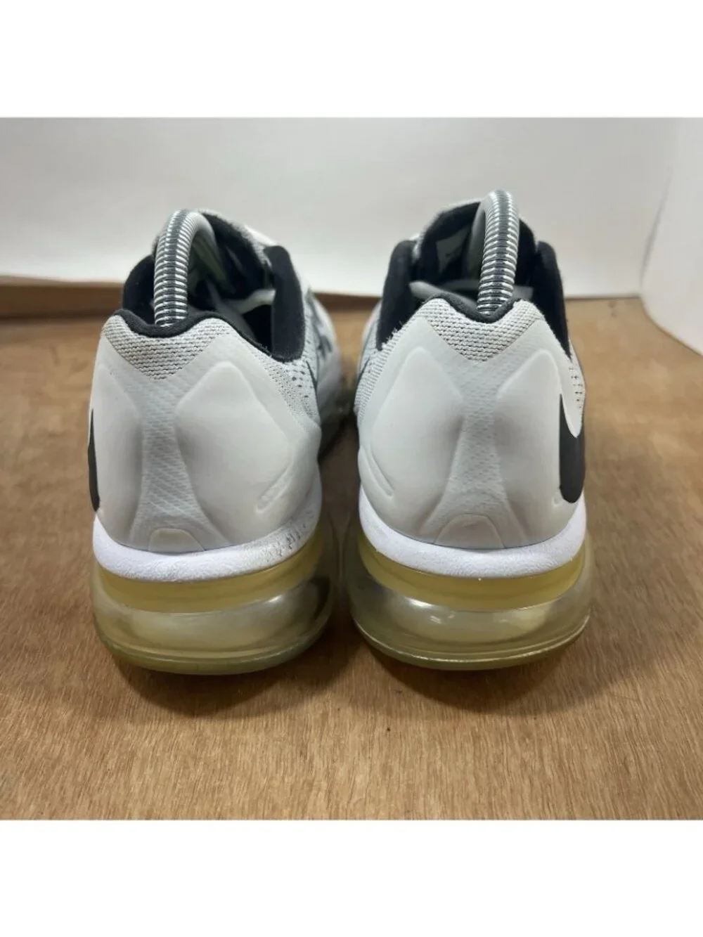 Nike air bubbles